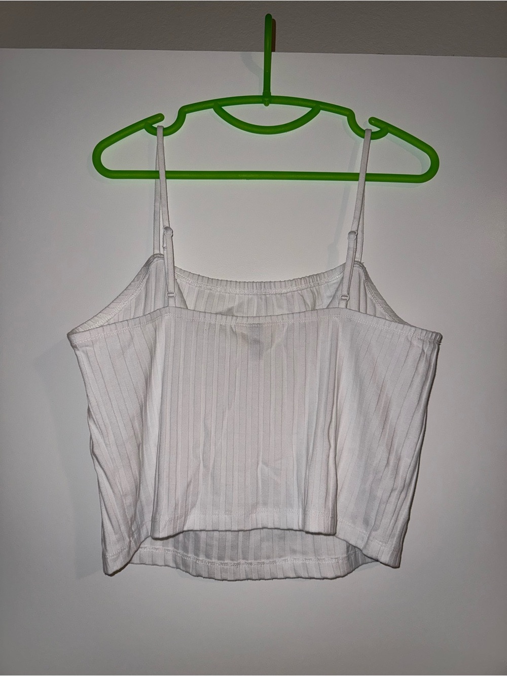 Universal Thread White Ribbed Spaghetti Strap Crop Camisole - Picture 2 of 3